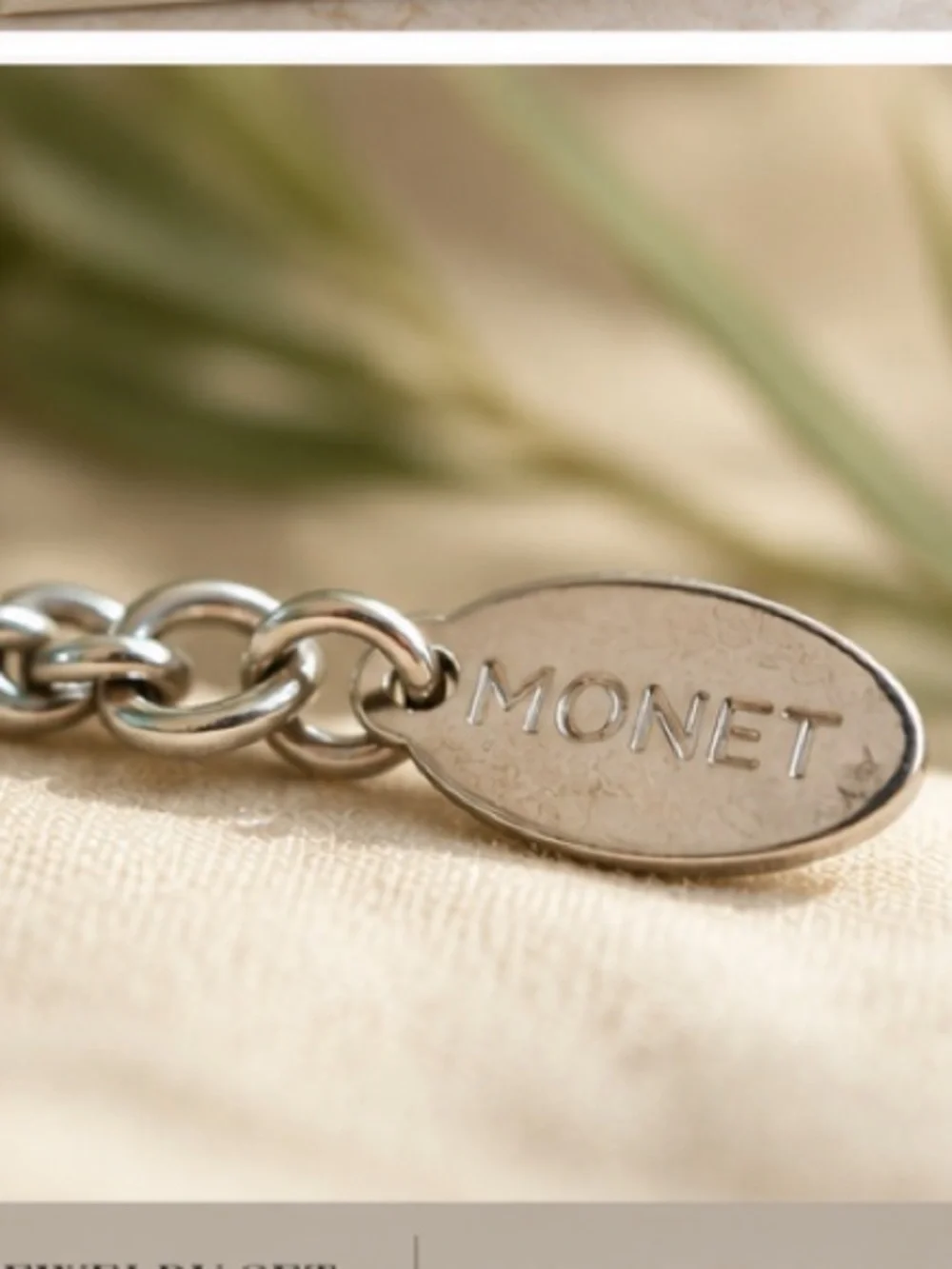 Beautiful signed Monet necklace and matching earrings set in the original Monet